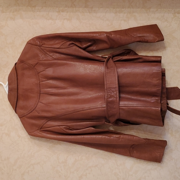 Coat - Picture 2 of 4